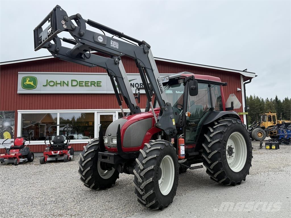 Valtra A75 Traktorji