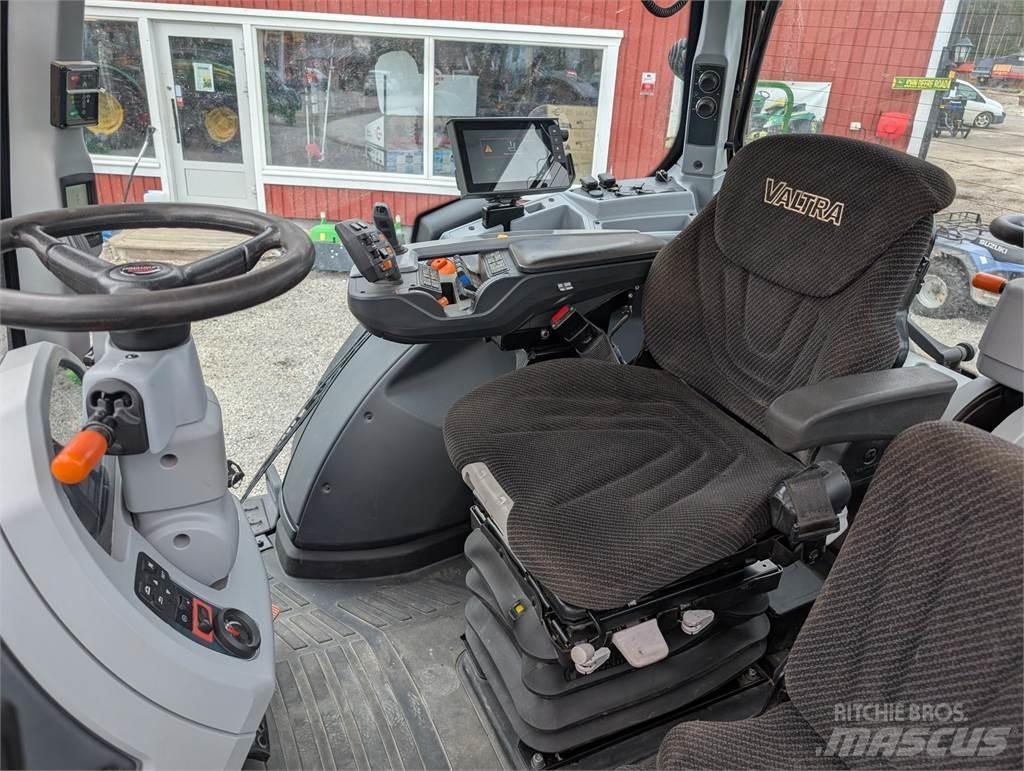 Valtra N154E Twintrac Traktorji