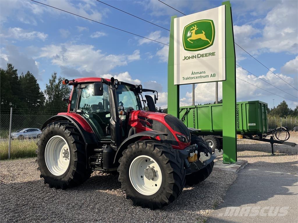 Valtra N174 Traktorji