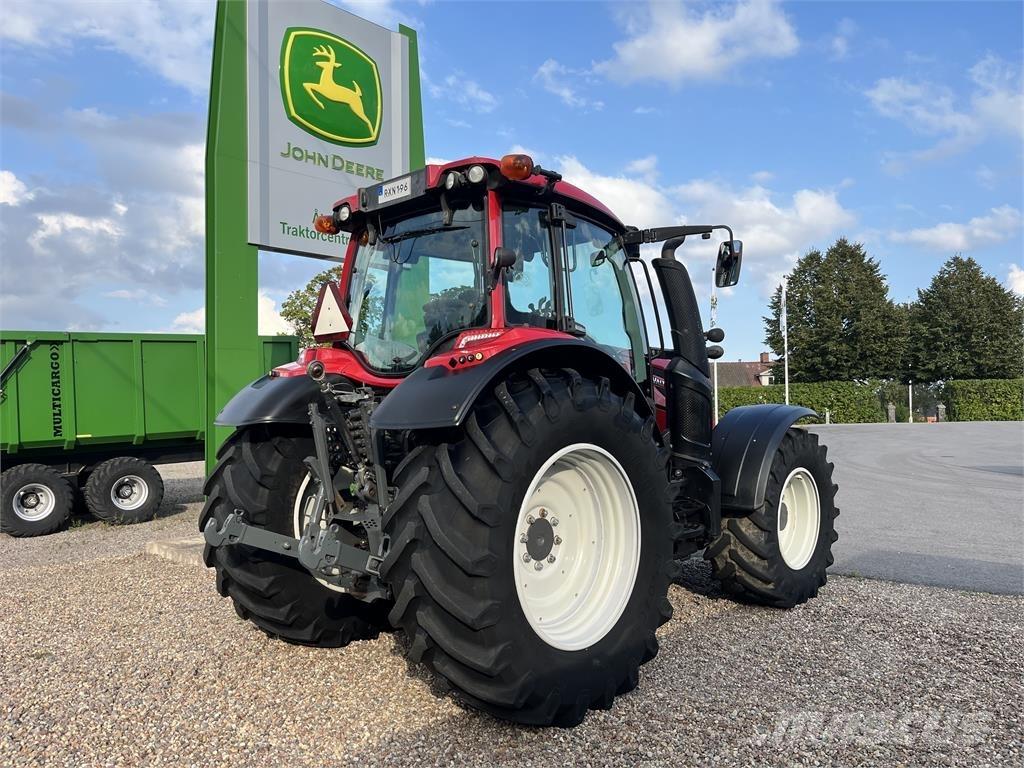 Valtra N174 Traktorji