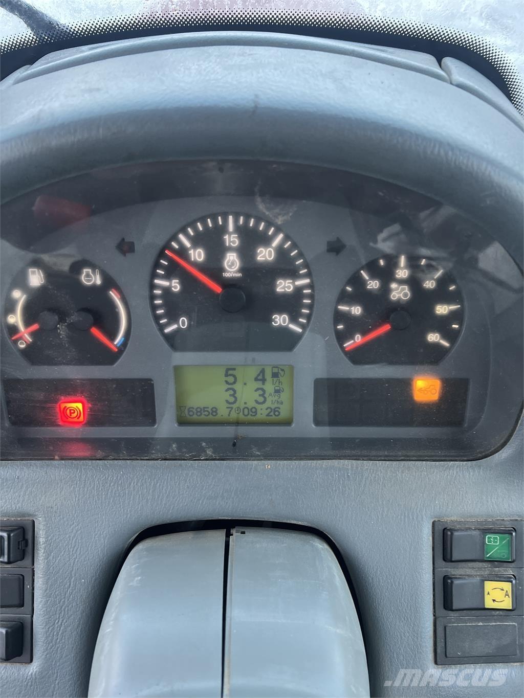 Valtra T190 Traktorji