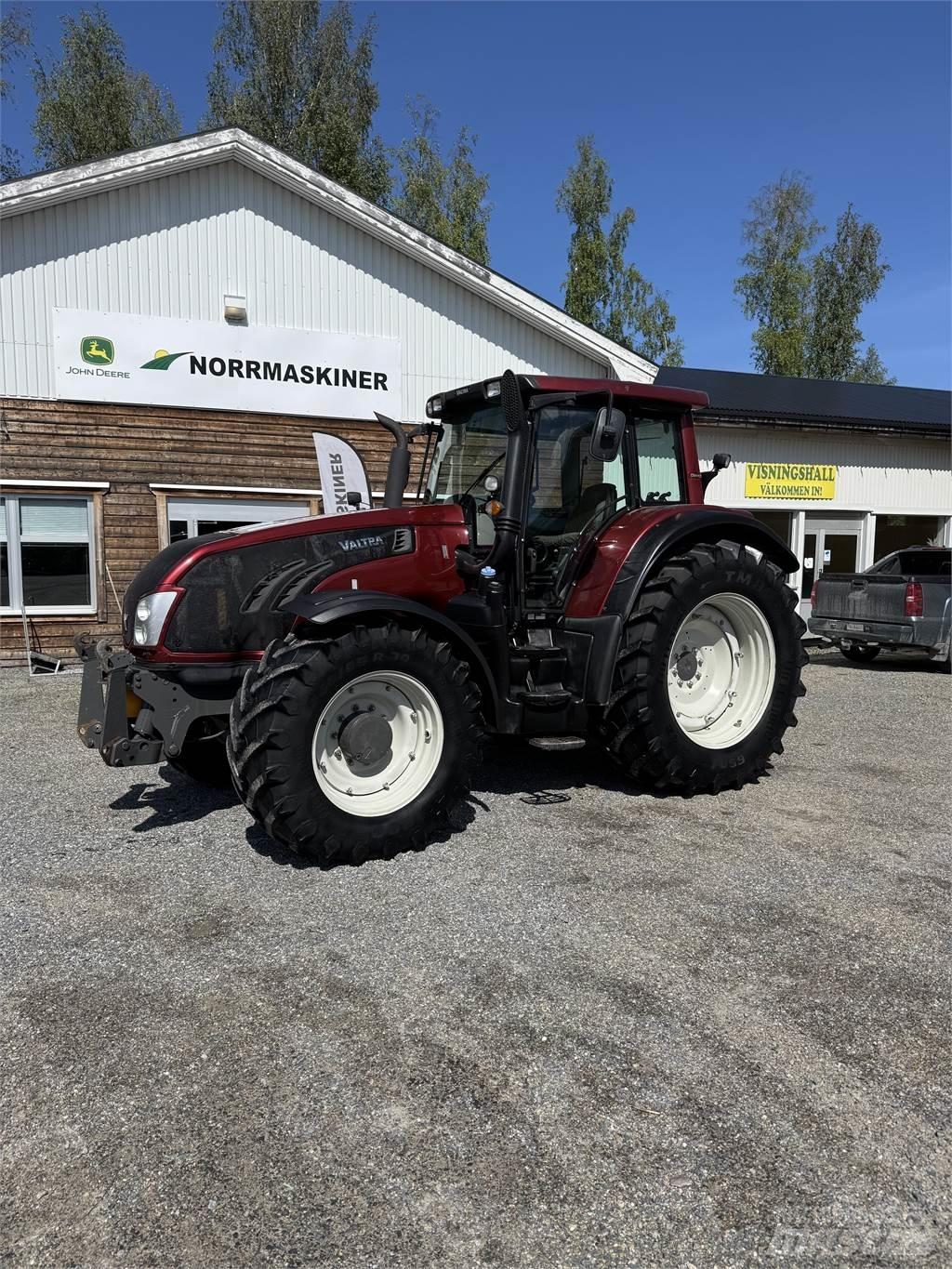 Valtra T203 Direct Traktorji