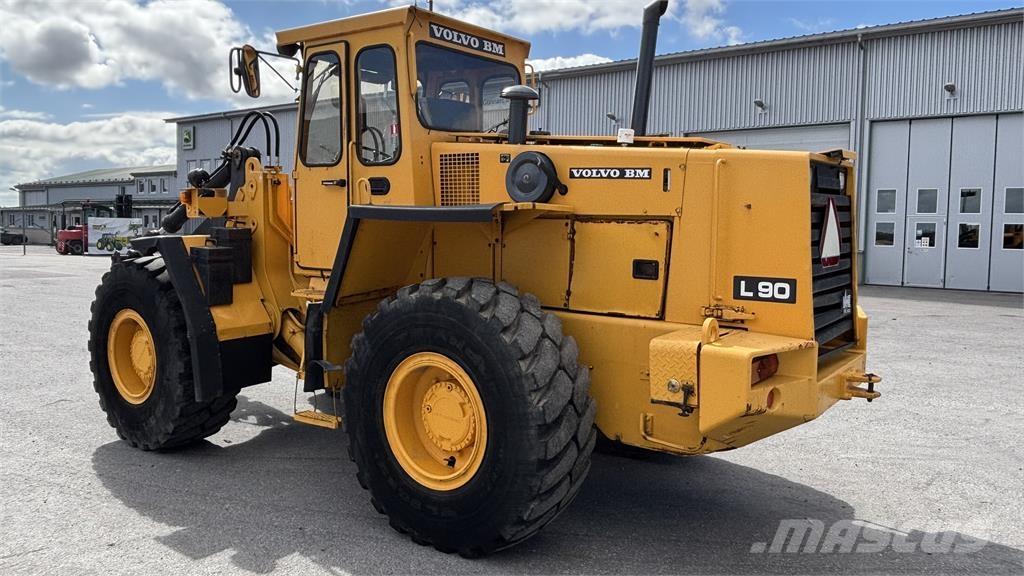 Volvo L90 LASTMASKIN Kolesni nakladalci