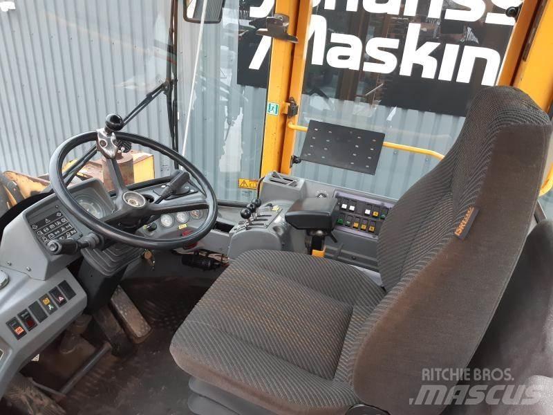 Volvo L90C Kolesni nakladalci