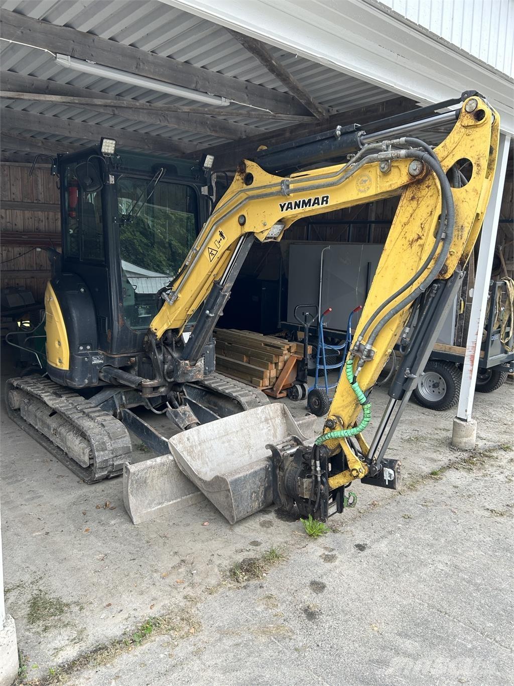 Yanmar VIO 38 GRÄVARE Kolesni nakladalci