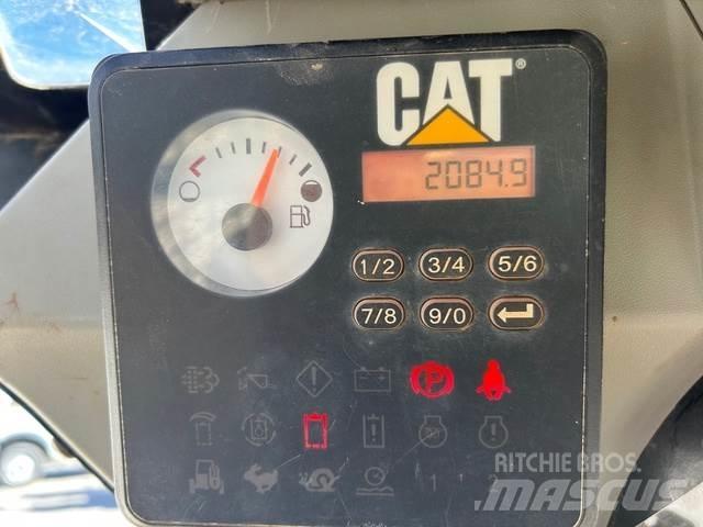 CAT 239D Skid steer mini nakladalci