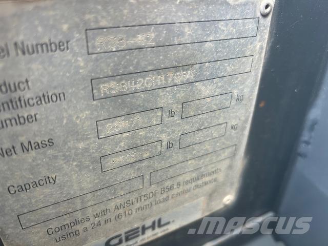 Gehl RS8-42 Teleskopski viličarji