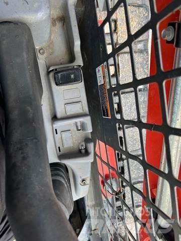 Kubota SVL65 Skid steer mini nakladalci