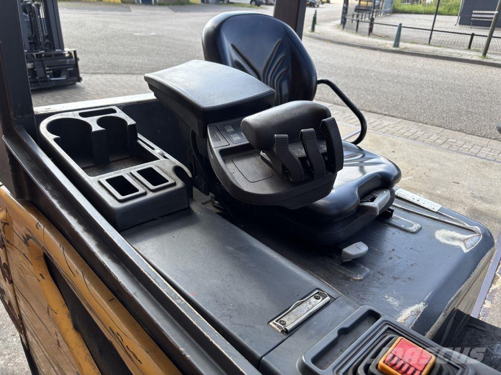 CAT 2EPC5000 Električni viličarji