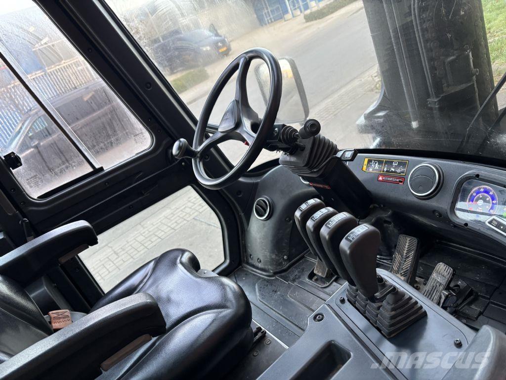 Hyundai 80D-9 Dizelski viličarji