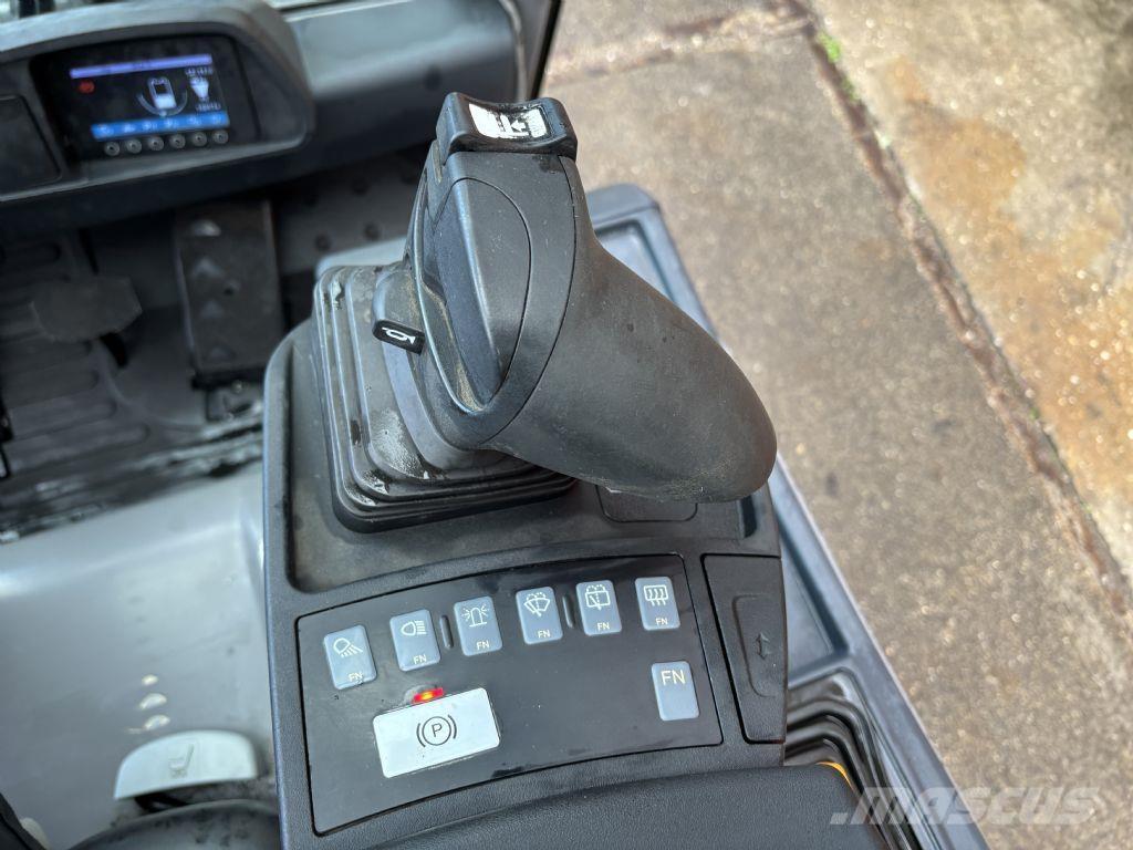 Jungheinrich EFG 216k Električni viličarji