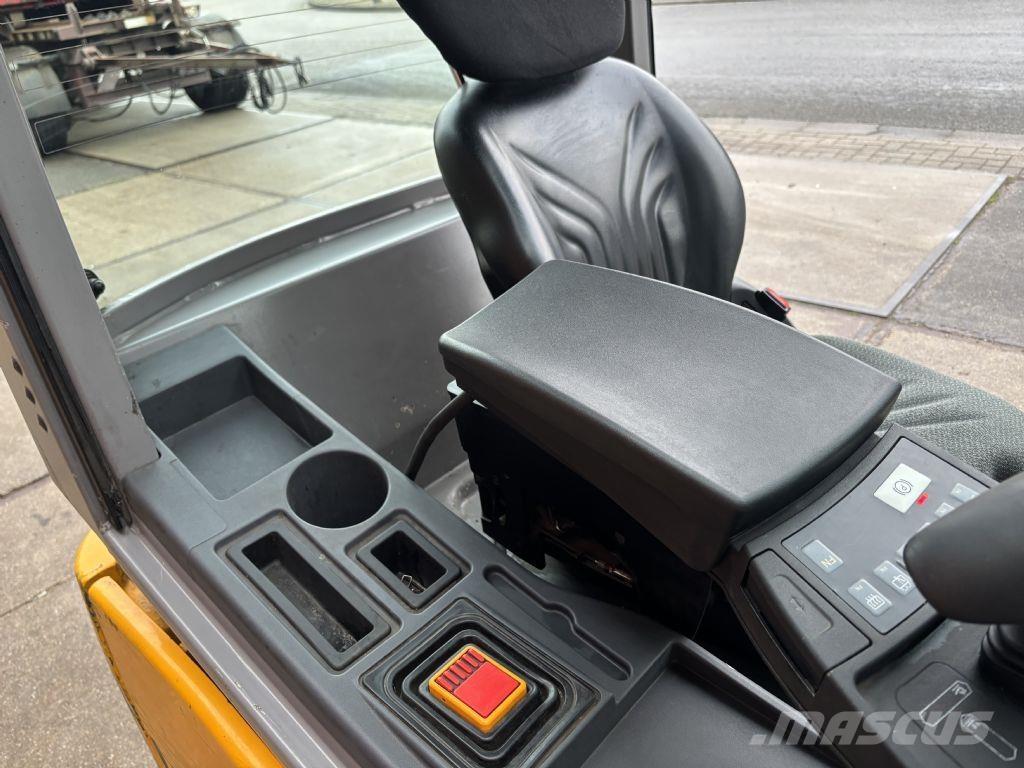 Jungheinrich EFG 216k Električni viličarji