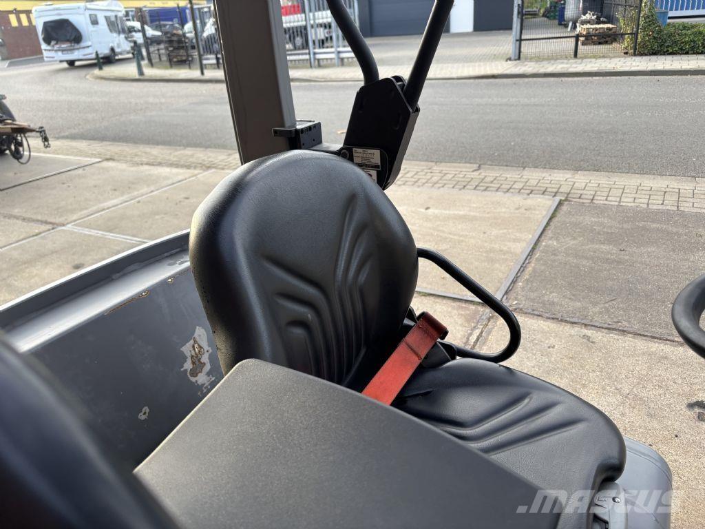 Jungheinrich EFG320 Električni viličarji