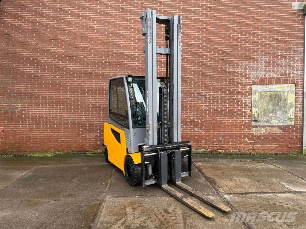 Jungheinrich EFG430 Električni viličarji