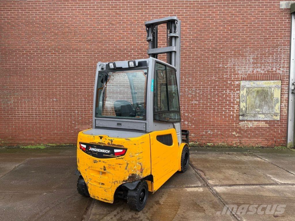 Jungheinrich EFG430 Električni viličarji
