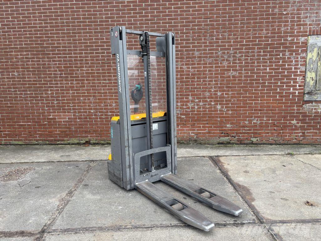 Jungheinrich EJC 112 Ročni električni viličar