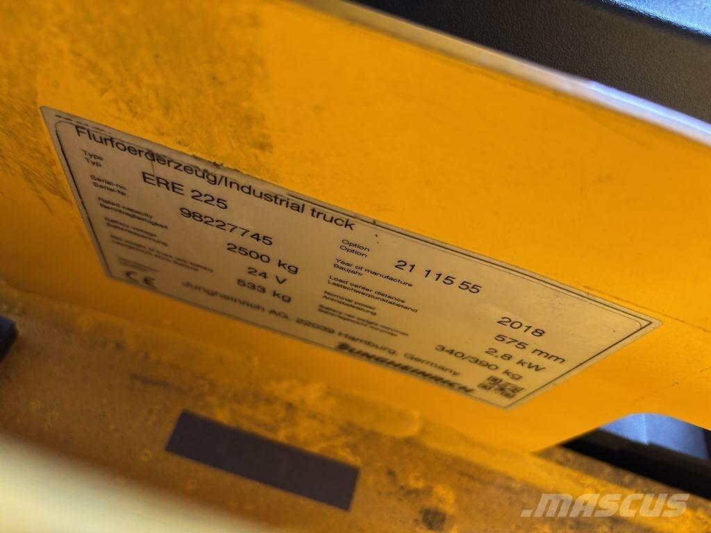 Jungheinrich ERE225 Samopogonski ročni viličarji