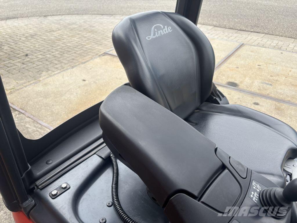 Linde E15-02 Električni viličarji