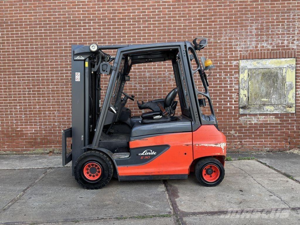 Linde E30-01 Električni viličarji