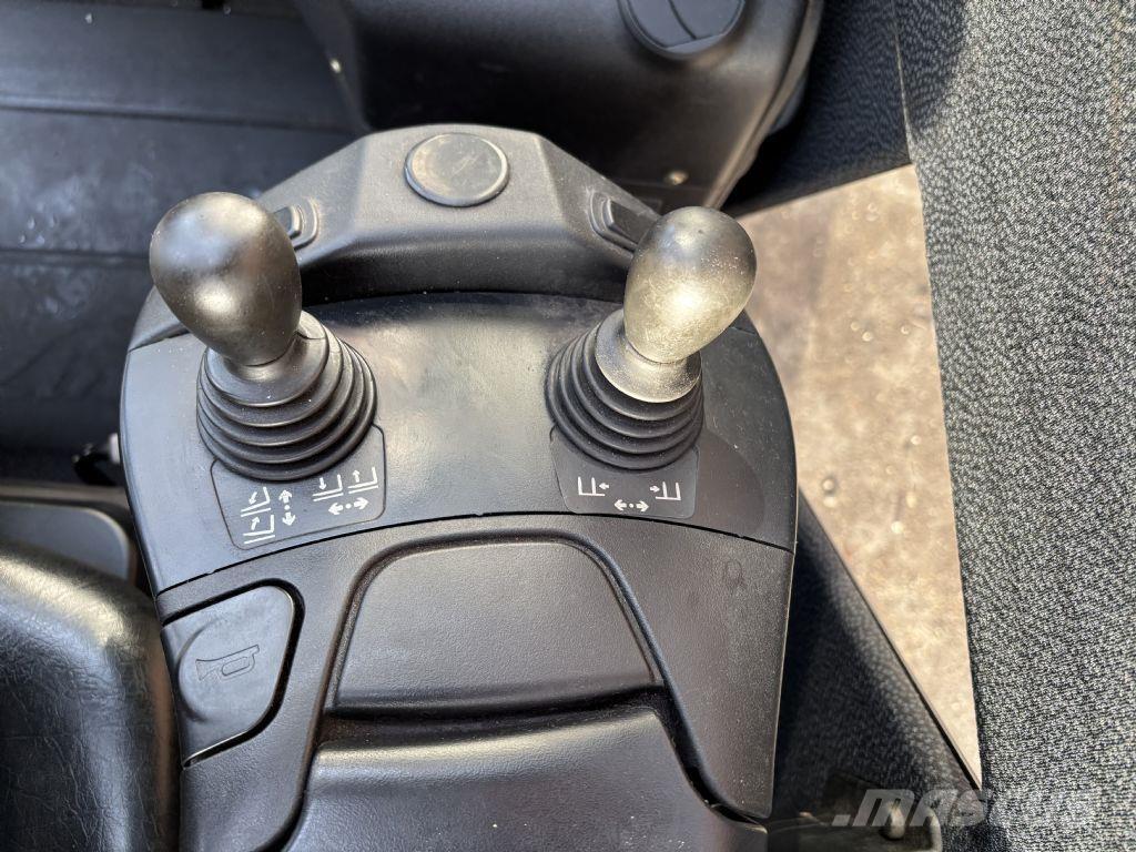 Linde H18D-01 Dizelski viličarji