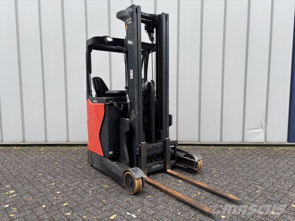 Linde R12B-01 Viličarji s pomičnim teleskopom