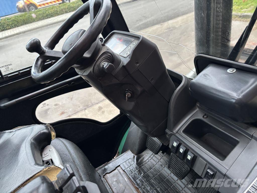 Mitsubishi FD25NT Dizelski viličarji