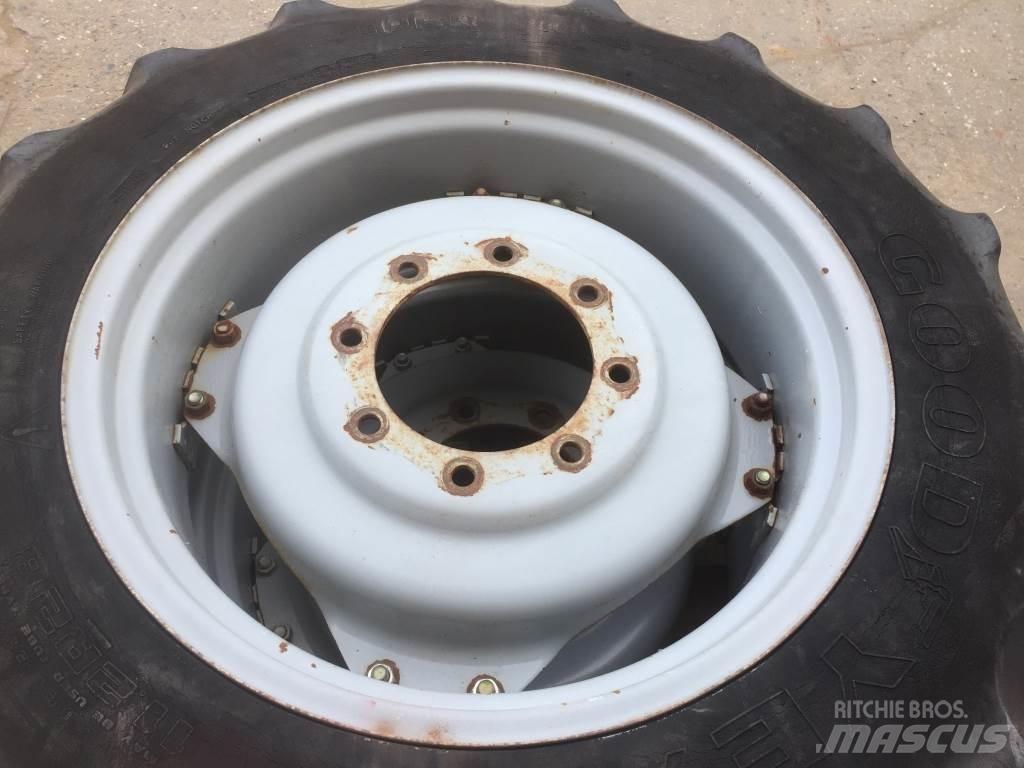 Goodyear  Druga oprema za traktorje