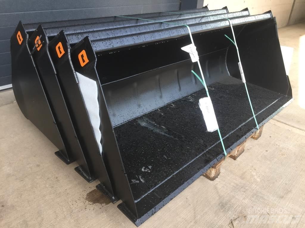 Quicke 8210 III Druga oprema za traktorje