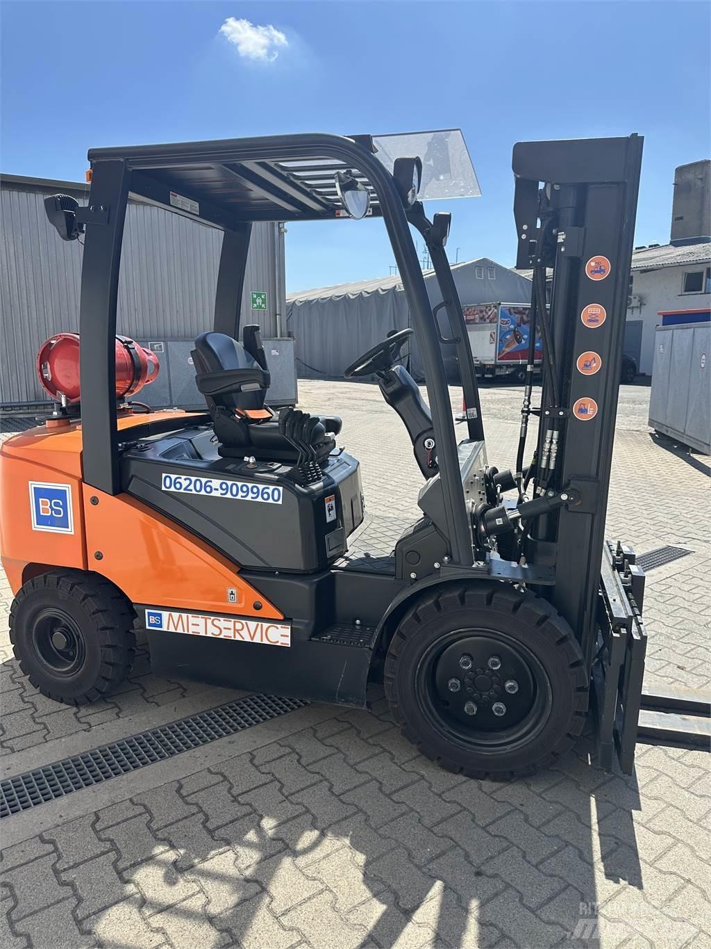 Doosan G30P-7 Gradbeništvo - drugo