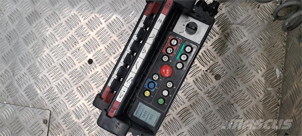 Hinowa 17.75 3S Zglobne samohodne dvižne ploščadi