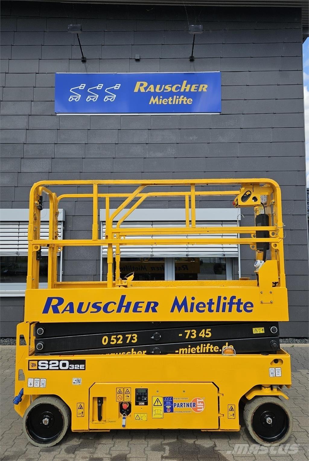 JCB S2032E Škarjaste dvižne ploščadi