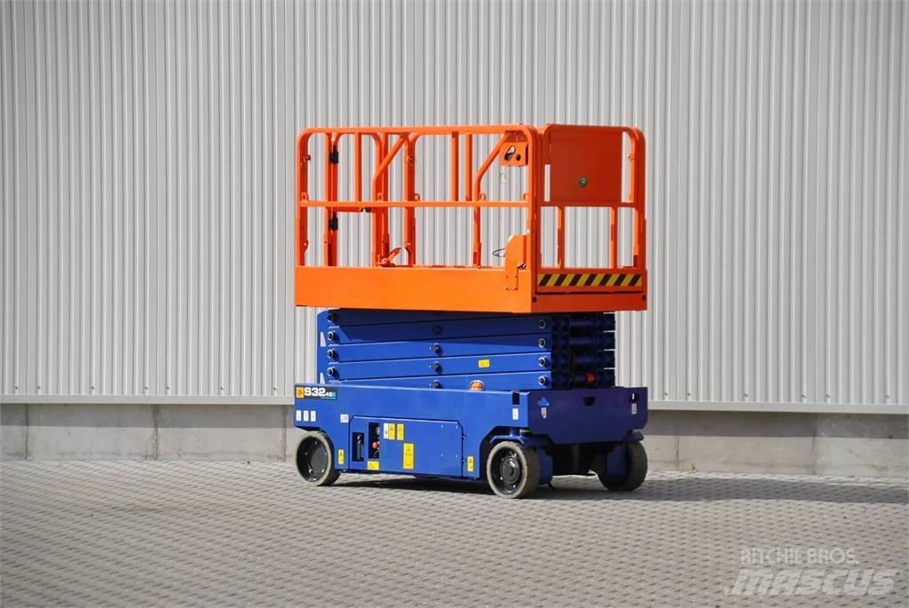 JCB S3246E ED Škarjaste dvižne ploščadi