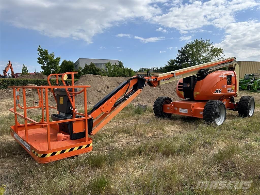 JLG 600AJ Zglobne dvižne ploščadi