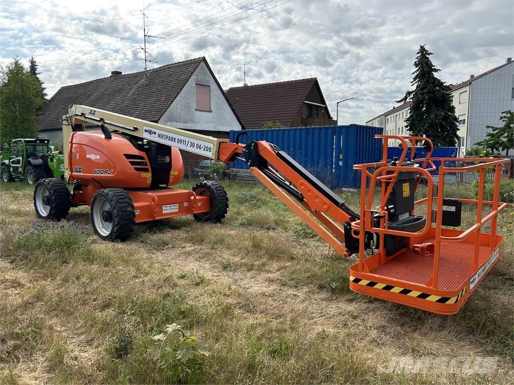 JLG 600AJ Zglobne dvižne ploščadi