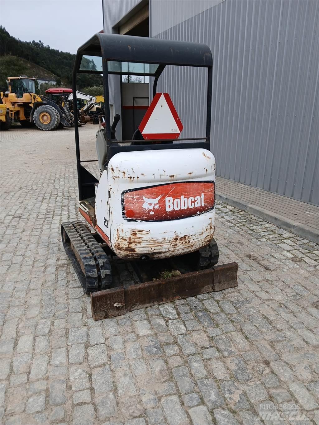 Bobcat 323 Mini bagri <7t
