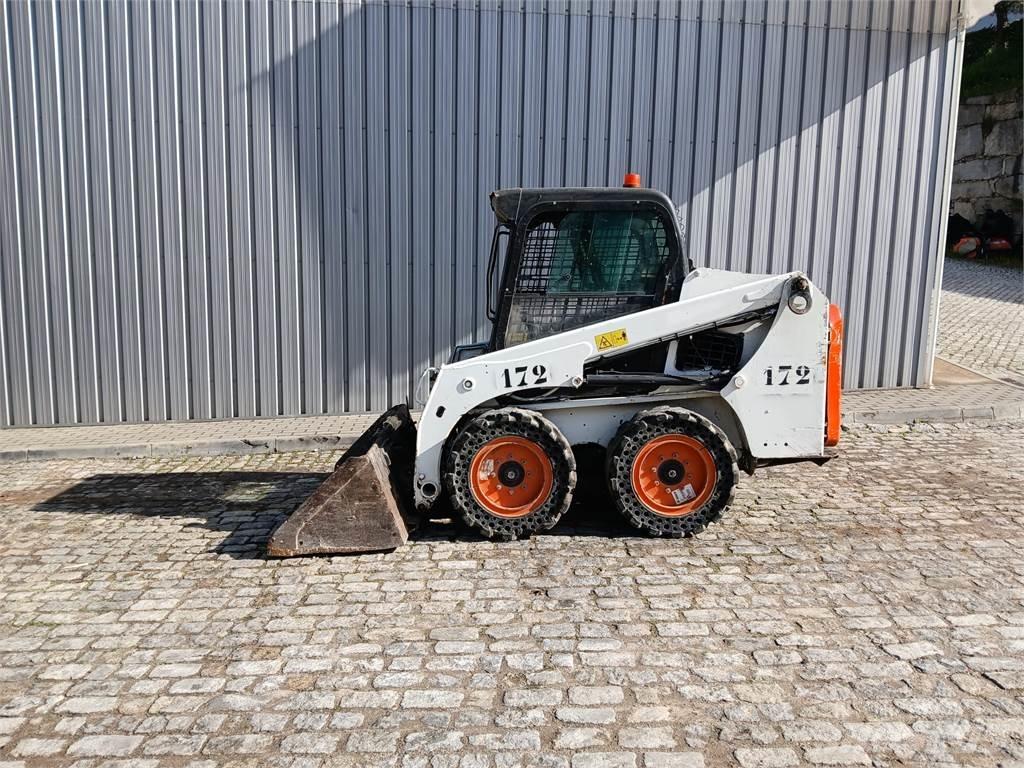 Bobcat S450 Kolesni nakladalci