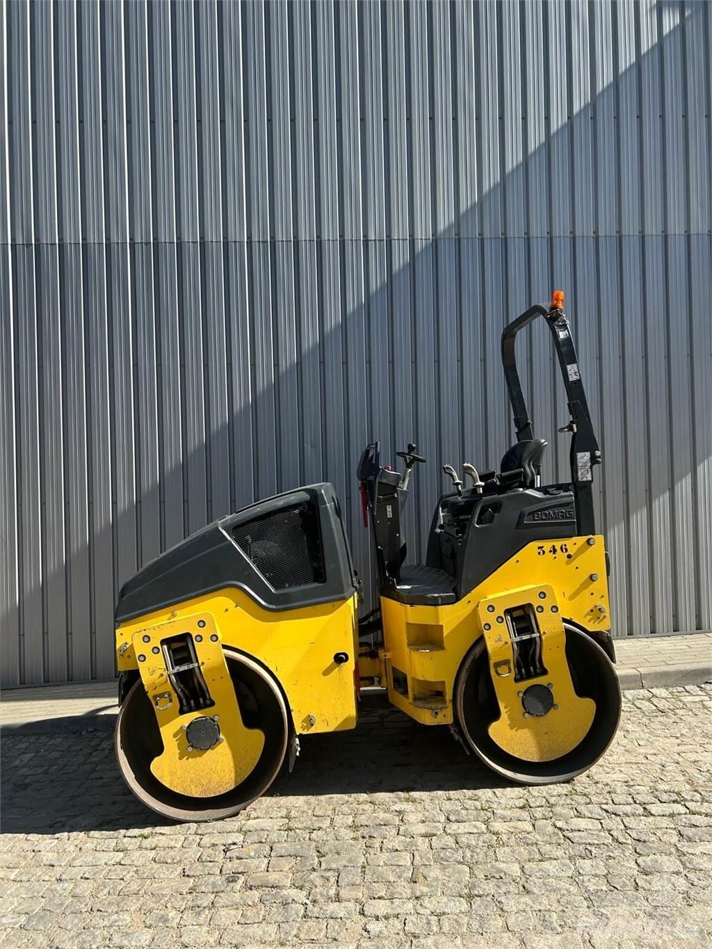 Bomag BW138AD-5 Dvojni valjarji