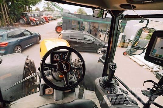 JCB FASTRAC 4220 Traktorji