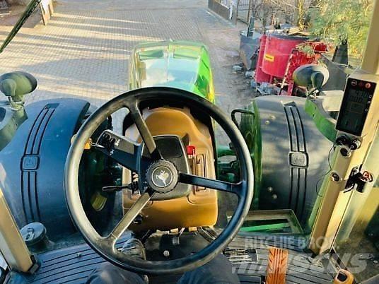 John Deere 8130 Traktorji