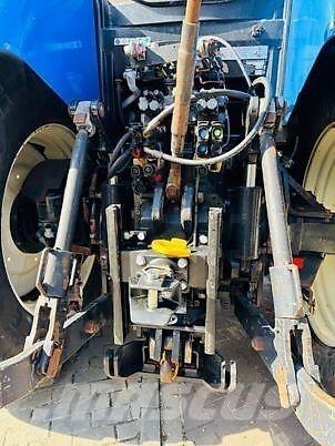 New Holland T7030 Traktorji
