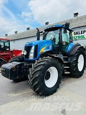 New Holland T8020 Traktorji