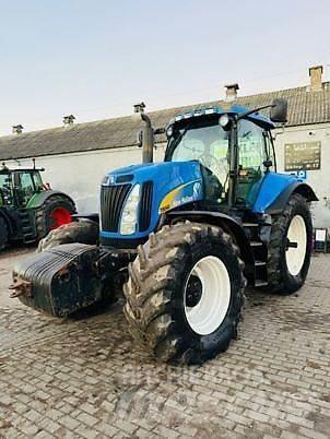 New Holland T8040 Traktorji