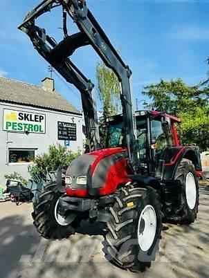 Valtra N101 Traktorji