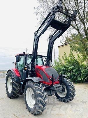 Valtra N104 Traktorji