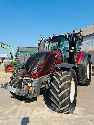 Valtra T174 VERSU Traktorji