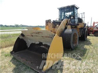 CAT 950k Kolesni nakladalci