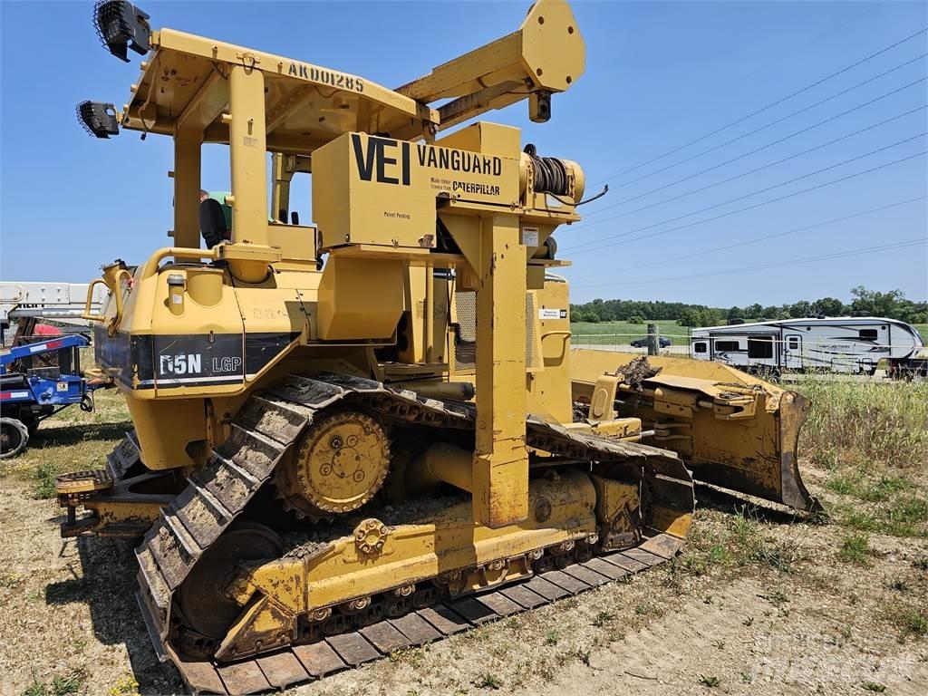 CAT D5N LGP Buldožerji goseničarji