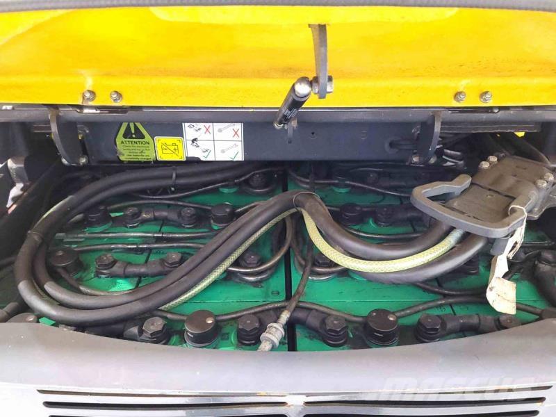 Aisle-Master 20WHE Viličar za ozke prehode