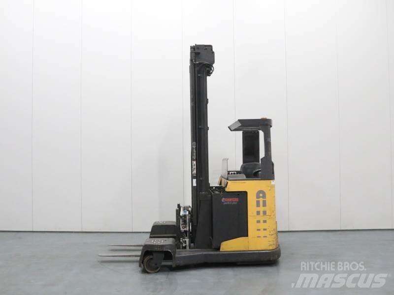Atlet UFS200 DTFV RG 755 4-Smerni viličarji
