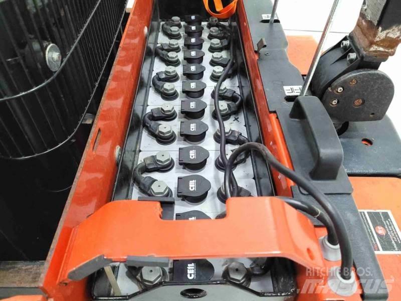 BT LST1350/12 Ročni električni viličar